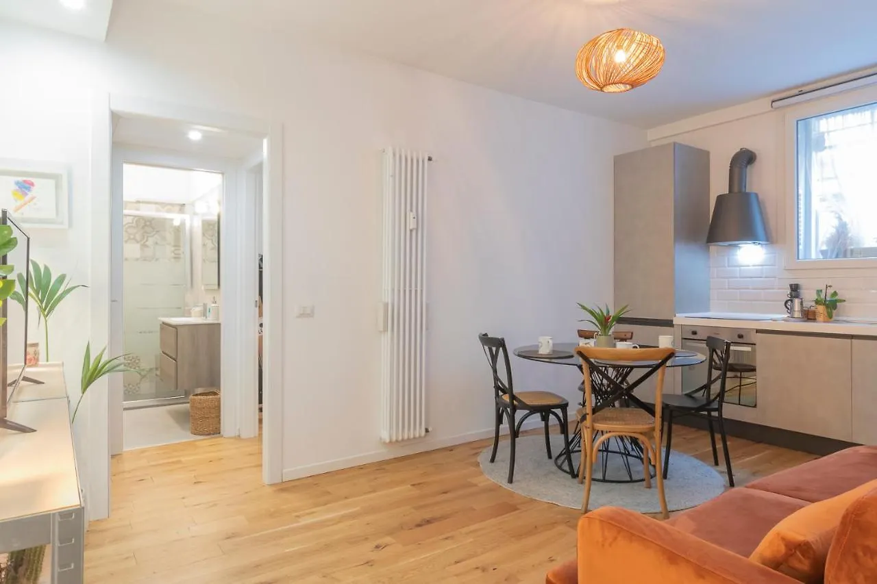 I Host Apartment - Fra Bartolomeo 16 Milan 0*,  Italy